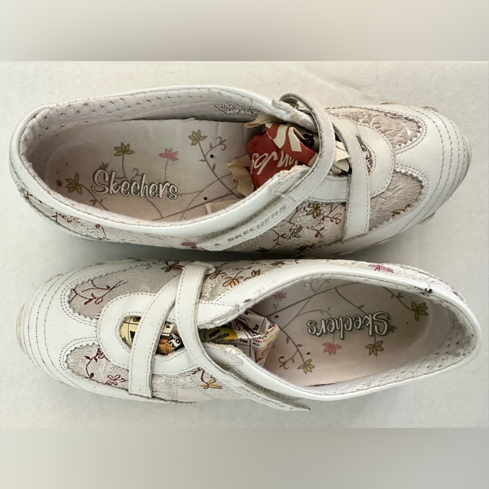 Skechers Leather/Textile Upper US 6